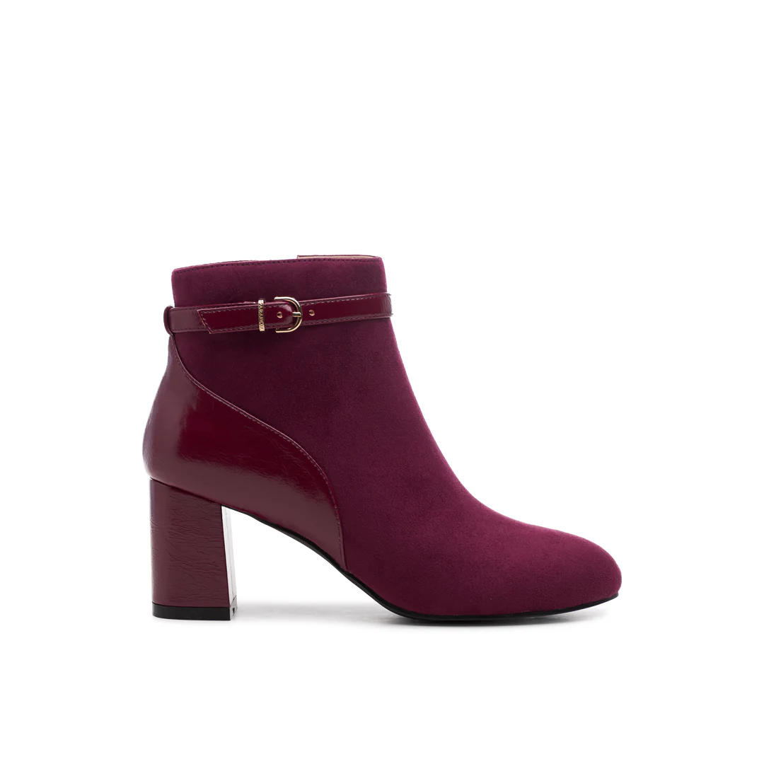 TRENDING STYLES