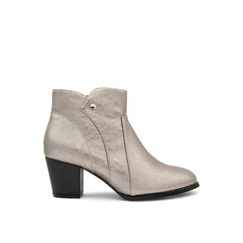 Sale under £30